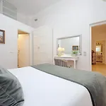 Treasurerome Opera & Trevi 2br Appartamento Roma