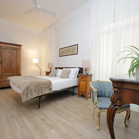 Treasurerome Opera & Trevi 2br Lejlighed Rom